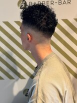 バーバーバー アカバネ(BARBER-BAR AKABANE)&nbsp;スキンフェード×外国人風くせ毛パーマ スペインカール風#2