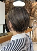 ショートボブ