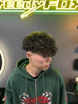 グリーディーフォックス 三軒茶屋(GreedyFOX) 波巻き/マッシュパーマ/ウルフ/ハイライト<理容室>