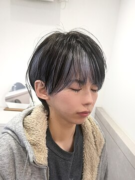 スイ(suiw) ショートインナーカラーアイスブルー【suiw】昭和町/天王寺