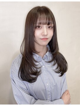 トナリ(tonari) 顔まわりザクザクレイヤー