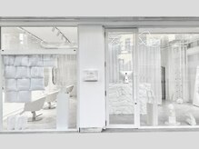 シーン(scene)の雰囲気（縮毛矯正を得意とする女性スタイリストが多数在籍！）