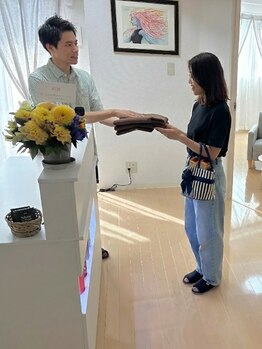 ホーユーの写真/初心者オススメ◎カラー剤のプロが丁寧にアドバイス！白髪染めの不安が消える[80分990円] 金山駅徒歩3分/栄