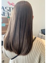 カシータフロル 岐阜北方店(Casita flor)&nbsp;岐阜/ロングレイヤー/グレー/透明感/30代/40代/北方