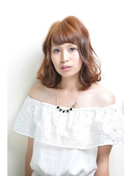 ヘアーデザイン ルシア(Hair Design Lucia) ローレイヤーゆるカールミディアム