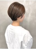 襟足スッキリくびれショート_外ハネボブアッシュブラウン