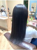 髪質改善キラトリートメント×ブルーブラック×ロングヘアー