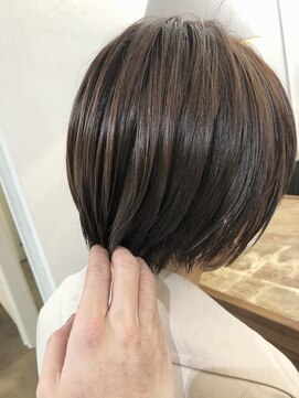 デヴェロペ(Devellope.) 【Devellope.】千葉担当　乾かしてまとまる　ショートボブ