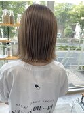 ミルクティーベージュ × 切りっぱなしボブ