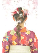 ヘアーアンドメイク ホワイトキッス(hair&make WHITE KISS) 卒業式 一本結わき&袴着付け