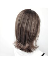 ゴットラトゥール(GOTTO LATOUR)&nbsp;グレージュ大人可愛いふんわりカール外国人風ハイトーン