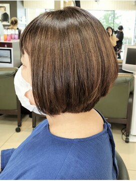 ヘアークリアー 春日部 大人可愛い襟足スッキリショートボブ/うる艶/30代40代50代