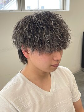 バース バイ ハピネス(BIRTH by happiness) 縦落ちツイストスパイラルパーマ　ホワイトメッシュ　ハイライト