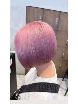 アース オーセンティック 東久留米店(EARTH Authentic) ホワイトピンク&ミニボブ