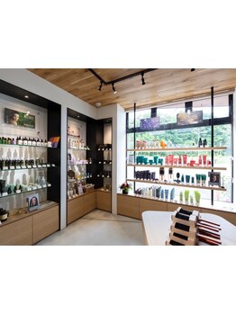 【真の美しさをアヴェダから】オーガニックオイル配合の高品質【AVEDAカラー】で上質なツヤと発色を☆