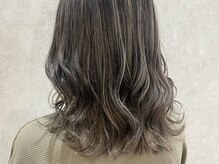 ソレイユバイエルズ(soleil by ailes)の雰囲気（白髪ぼかしにもなるハイライトデザインカラー【さいたま新都心】）