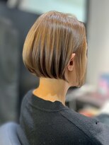 ワンバイジエクト 梅田&nbsp;似合わせショート/細めハイライト/くすみベージュ/ショートボブ