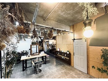 N.U hair＝forma【ヌーヘアーフォルマ】