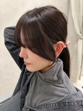 前髪から繋がる顔周り/小顔カット