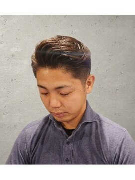 ワンワンオー バーバーショップ 長浜店(@110 BARBER SHOP) コームオーバー