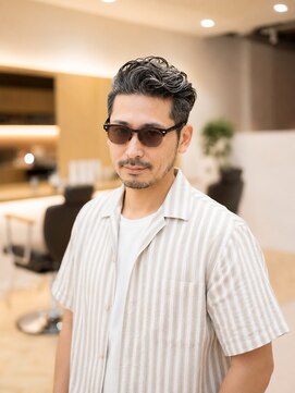 ブリリアント ヘアー ダイヤ(Brilliant Hair Dia) 40代大人のオールバックフェードパーマ