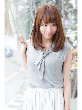 アブソ(Absolute) ラフミディアムボブ