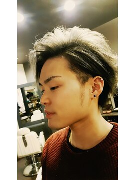 プーパヘアー メンズデザインファクトリー(pupa hair MEN'S DESIGN FACTORY) 耳かけロックヘアー