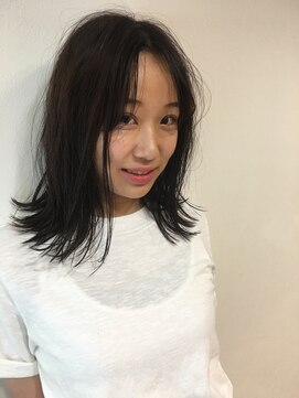 ベルス(bellus) 外ハネミディアム