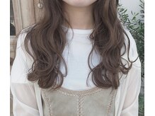 Lilianeのカラーは脱色しなくても赤味をおさえた外国人風ベージュカラーになれます！！