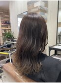 オリーブブラウン