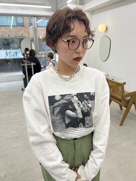 シカ(sica) ショートパーマ