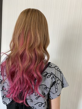 アーク エマーブル(Ark aimable) 派手髪インナーピンク