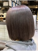 2267透明感シアーグレージュセンター分けボブルーズヘア