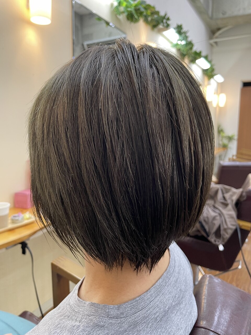 襟足スッキリショートボブ／マット系カラー：L175637036｜キャラ