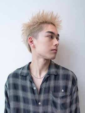イオ 本厚木(io) スパイキーショート短髪ハイトーンメンズカット刈り上げモテ髪