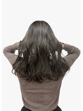 メルシー(Merci) 透明感の抜群のマットアッシュカラー