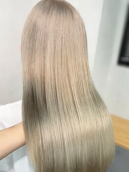 エル オオサカ 心斎橋店(L. OSAKA)の写真/周りが憧れる艶髪の秘密がここに！髪質改善メニューやダメージレスな『エフェクトブリーチ』も取扱い◎