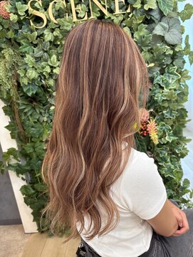 シーン(SCENE) ハイライト/ゆるふわ/透明感/ブリーチカラー/オレンジカラー