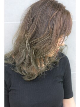 サンクレポ 【CINQ REPO　care&design】グラデ×アッシュベージュ　佐藤拓哉