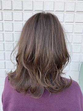 アミトヘアアンドサロン(amito hair&salon) こなれた雰囲気に◎ミディアムレイヤー/ショコララベージュ