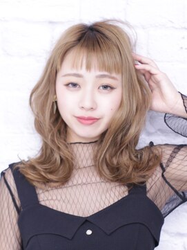 リヒト ヘアワークス(Licht HairWorks) ミルティーベージュ×外ハネロブ