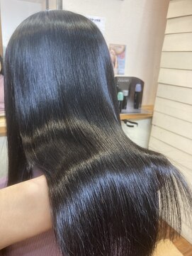 トリート(TREAT) 艶髪ヘッドスパを受けられたお客様へア