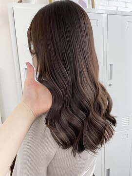 イコ 表参道原宿(ico) チョコレートブラウン 艶巻き イルミナカラー 髪質改善