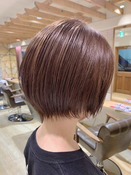 エイト新宿店(EIGHT shinjuku) 丸みショートボブ