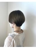 ミントグレージュ×アシメハンサムショート