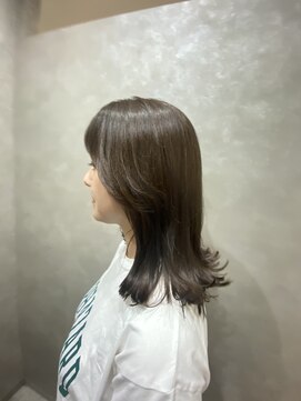 ロウ 町田(ROW) くびれミディ