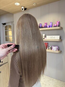 天神美容室 [天神/ブリーチ/ダブルカラー/髪質改善/ミルクティー/学割U24]