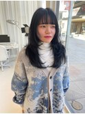 ブルーブラックロングレイヤーカット小顔ヘア美肌カラーヘルシー
