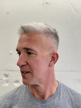 ティーズ アカサカ(T's AKASAKA) スキンフェードスタイル