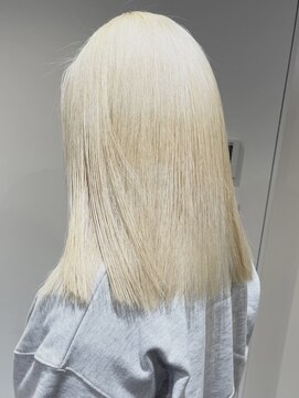 ツキ 横浜店(tuki) インナーカラーケアブリーチイヤリングカラーハイライトレイヤー